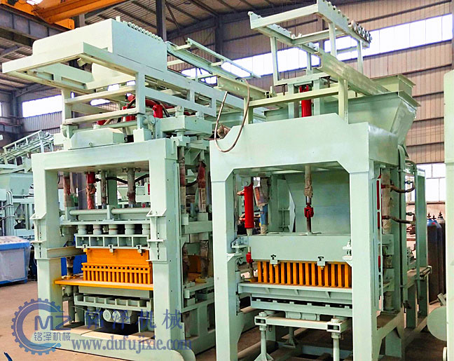 全自動砌塊磚機