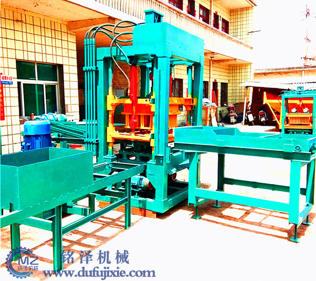 大型水泥磚機(jī)