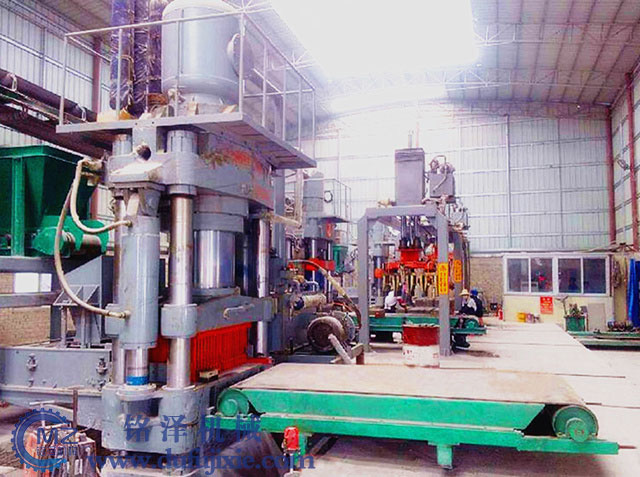 全自動液壓免燒磚機(jī)